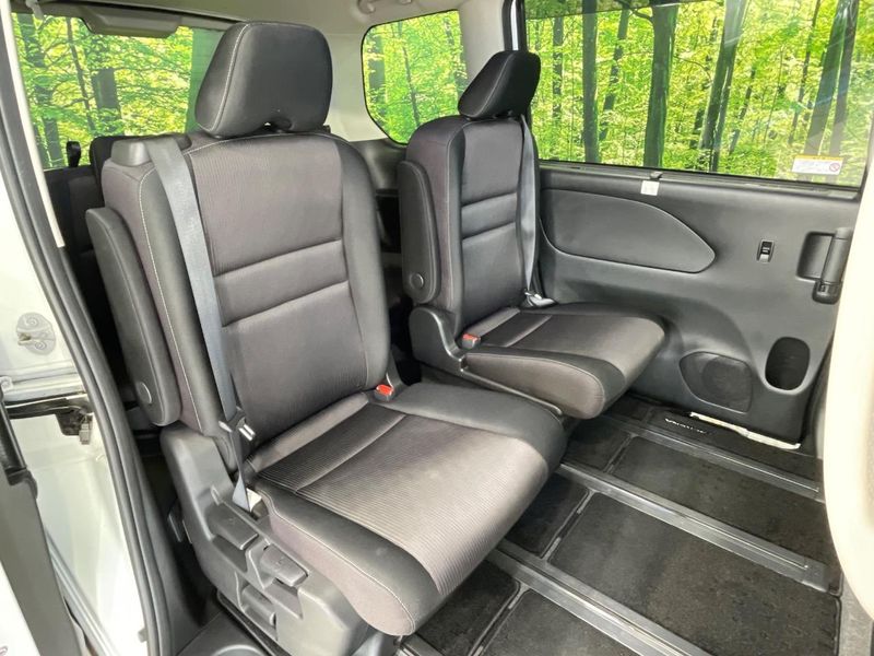 2018 Nissan Serena DAA-HFC27 (UW-6a70064eb6553)[29]
