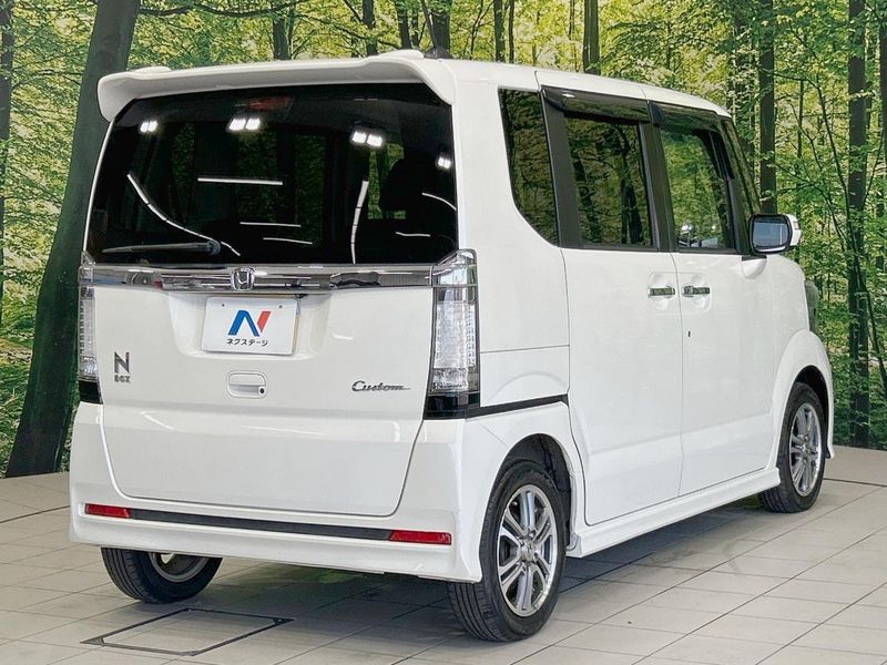 2014 Honda N-BOX CUSTOM DBA-JF1 (UW-6a70066e50ca2)[18]