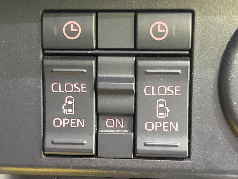 2021 Toyota Roomy 5BA-M900A (UW-6a70073f99984)[21]