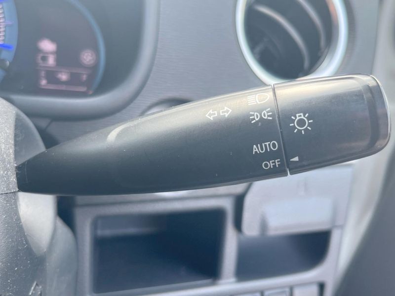 2014 Suzuki Wagon R Stingray DAA-MH44S (UW-6a70076bf1cfb)[28]
