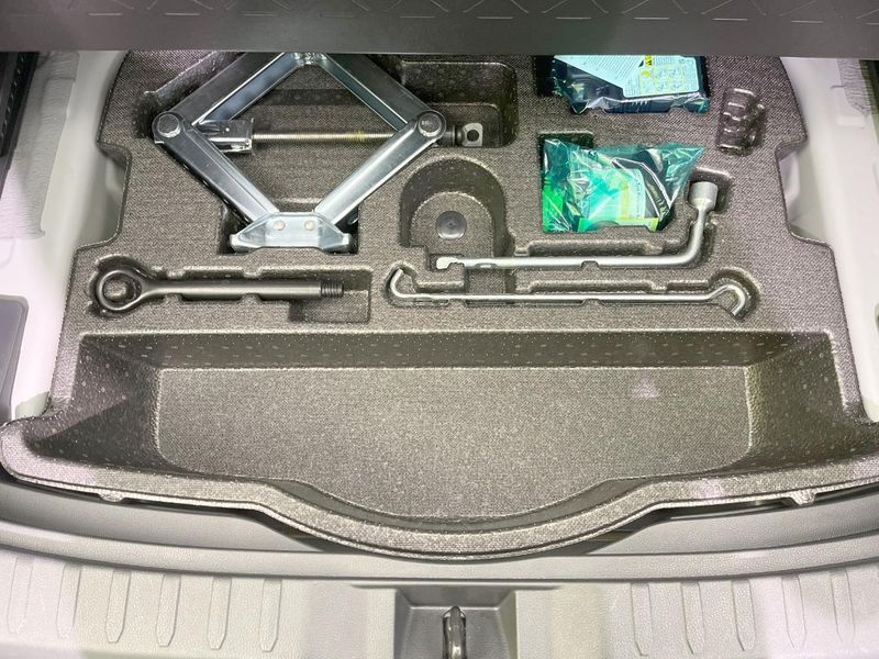 2023 Toyota RAV4 6BA-MXAA54 (UW-6a7007bba3356)[13]