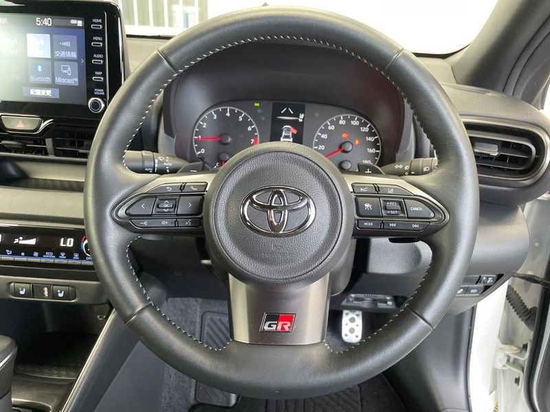 2021 Toyota GR YARIS 5BA-MXPA12 (UW-6a7007c0d0860)[9]
