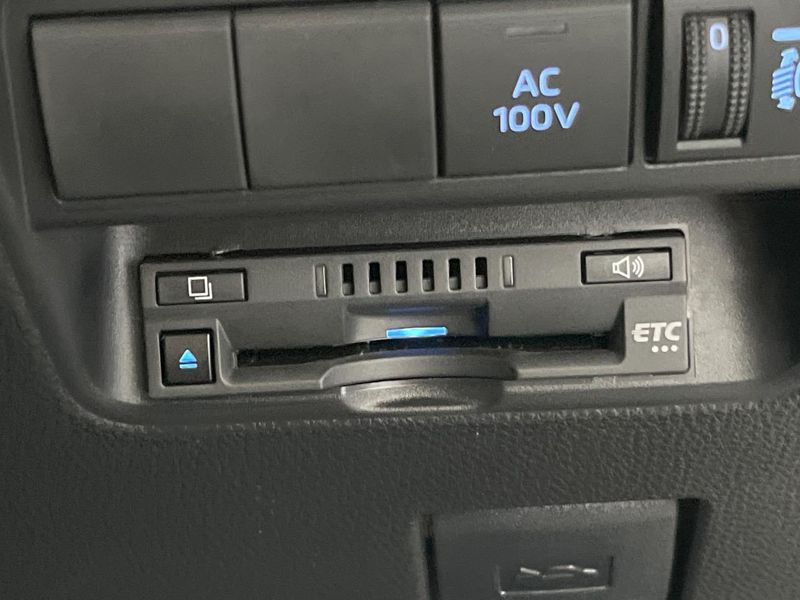 2024 Toyota Aqua 6AA-MXPK11 (UW-6a7007d61de74)[17]