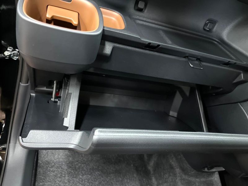 2026 Toyota Sienta 6AA-MXPL10G (UW-6a7007dfd473b)[4]
