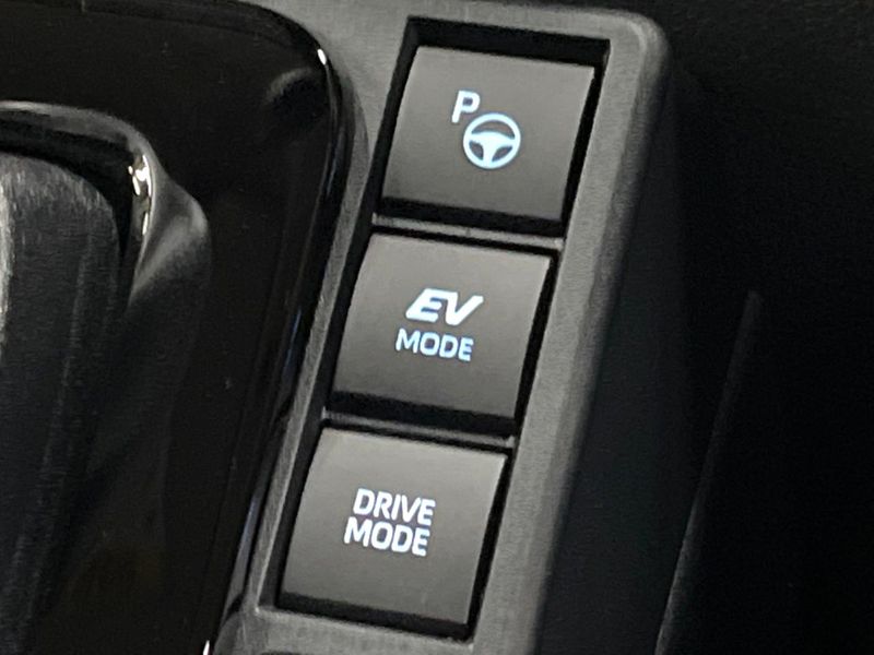2026 Toyota Sienta 6AA-MXPL10G (UW-6a7007dfd473b)[29]