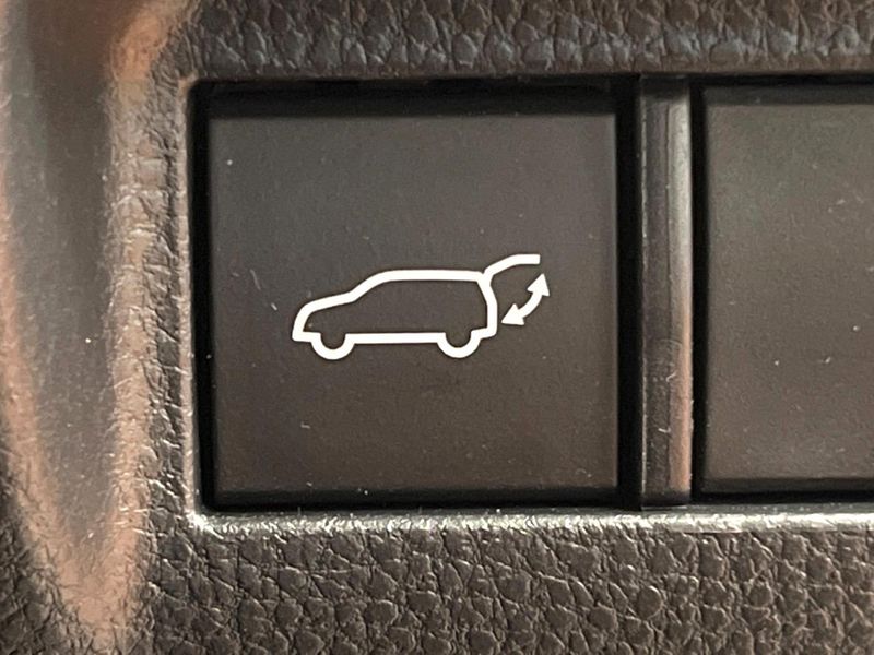 2023 Toyota Harrier 6BA-MXUA80 (UW-6a7007ea37bd7)[23]