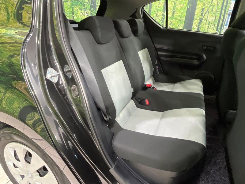 2013 Toyota Aqua DAA-NHP10 (UW-6a70080b5b0e2)[21]