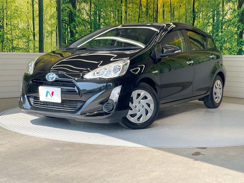 2016 Toyota Aqua DAA-NHP10 (UW-6a70081502e2c)[0]