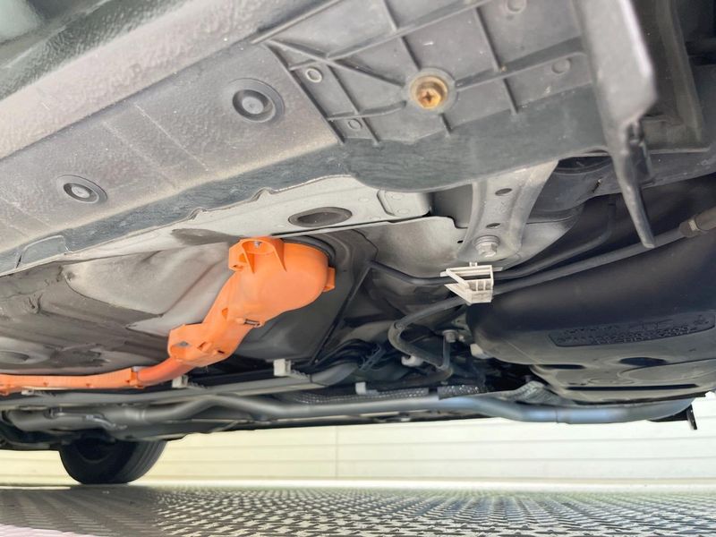 2016 Toyota Aqua DAA-NHP10 (UW-6a70081502e2c)[16]