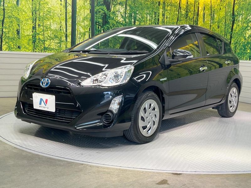 2016 Toyota Aqua DAA-NHP10 (UW-6a70081502e2c)[19]