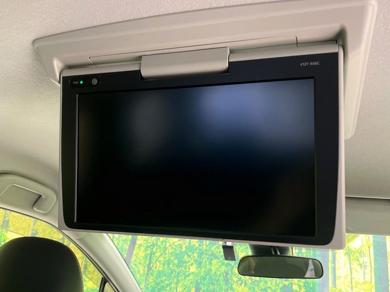 2018 Toyota Sienta DAA-NHP170G (UW-6a70081caadc8)[28]