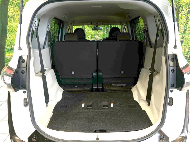 2017 Toyota Sienta DBA-NSP170G (UW-6a700823c2c8f)[24]