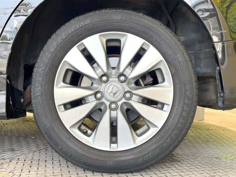 2012 Honda Stepwgn Spada DBA-RK5 (UW-6a7008367dd69)[10]