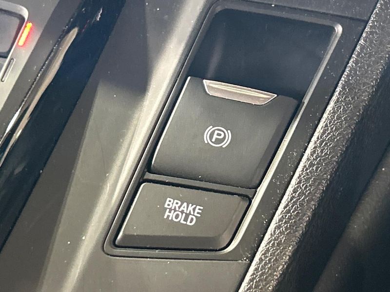 2020 Honda CR-V Hybrid 6AA-RT5 (UW-6a70083eb5b1a)[20]