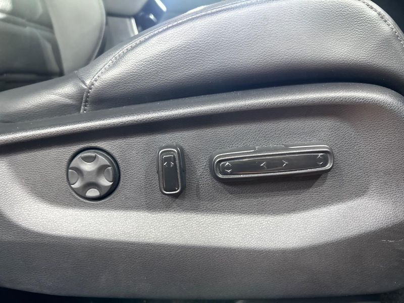 2020 Honda CR-V Hybrid 6AA-RT5 (UW-6a70083eb5b1a)[21]