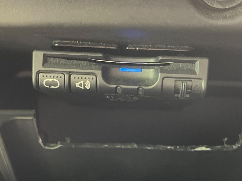 2014 Honda Vezel DAA-RU3 (UW-6a70083f5f8fc)[10]