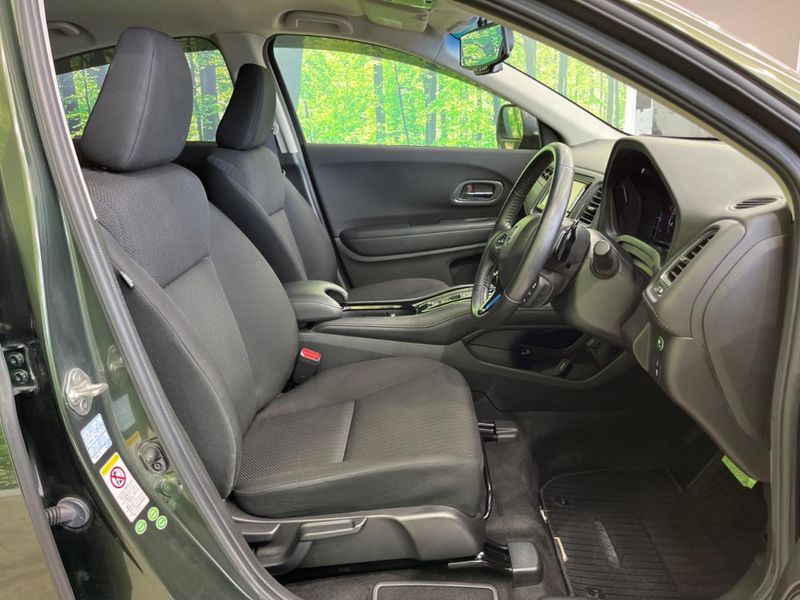 2014 Honda Vezel DAA-RU3 (UW-6a70083f5f8fc)[22]
