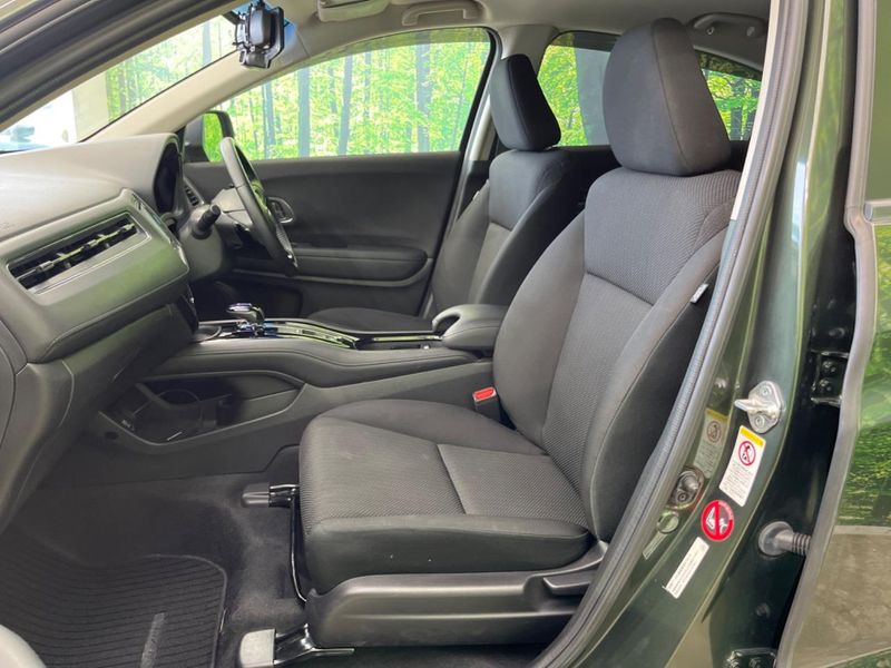 2014 Honda Vezel DAA-RU3 (UW-6a70083f5f8fc)[12]