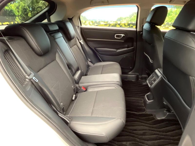 2025 Honda Vezel 6AA-RV5 (UW-6a7008509b78b)[24]