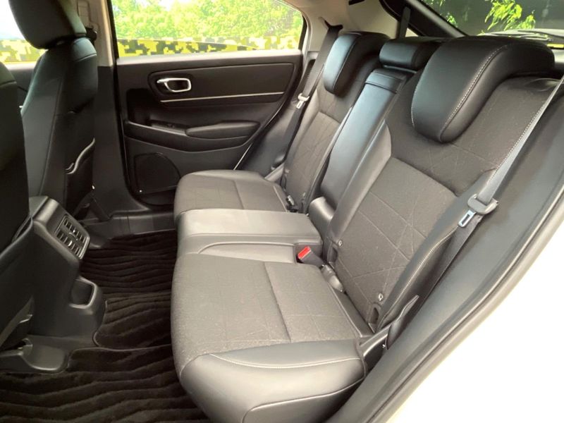 2025 Honda Vezel 6AA-RV5 (UW-6a7008509b78b)[21]
