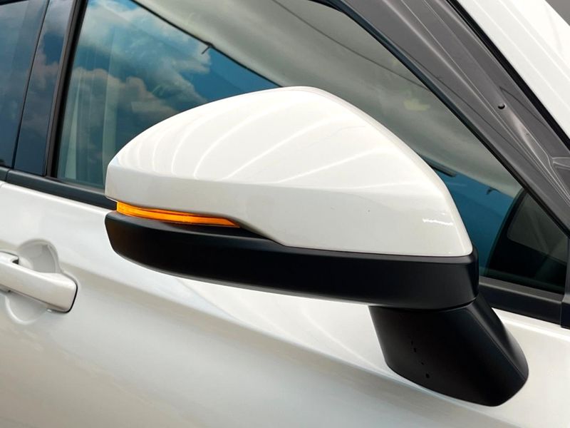 2025 Honda Vezel 6AA-RV5 (UW-6a7008509b78b)[10]