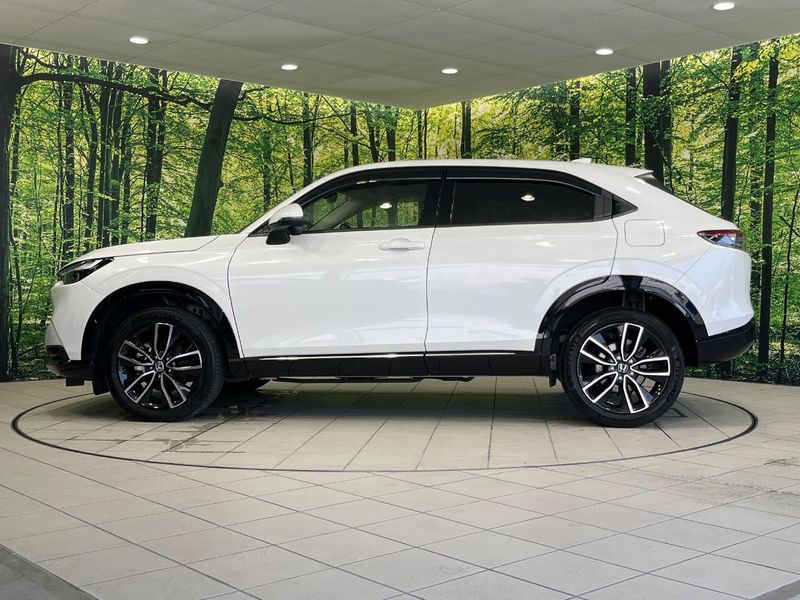 2023 Honda Vezel 6AA-RV6 (UW-6a7008541f47f)[9]