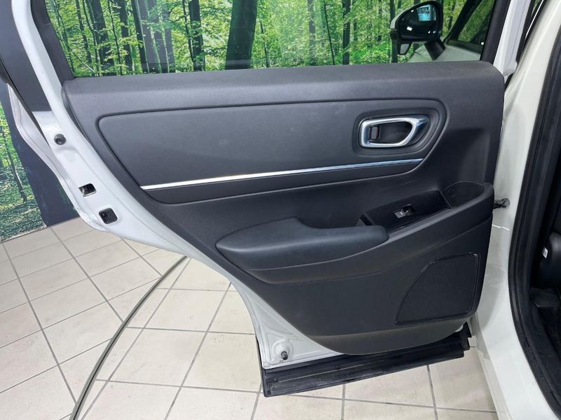 2023 Honda Vezel 6AA-RV6 (UW-6a7008541f47f)[24]