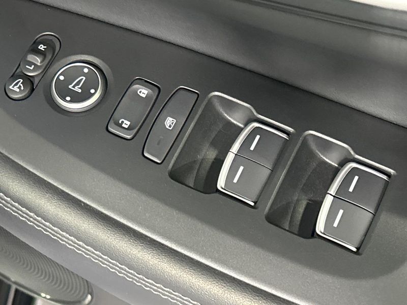 2023 Honda ZR-V 6AA-RZ6 (UW-6a70085860463)[21]
