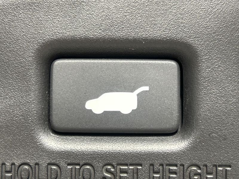 2023 Honda ZR-V 6AA-RZ6 (UW-6a70085860463)[8]