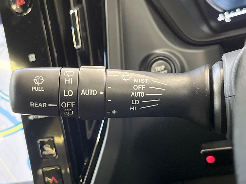 2025 Subaru Forester 5AA-SLG (UW-6a70086d00f3f)[13]
