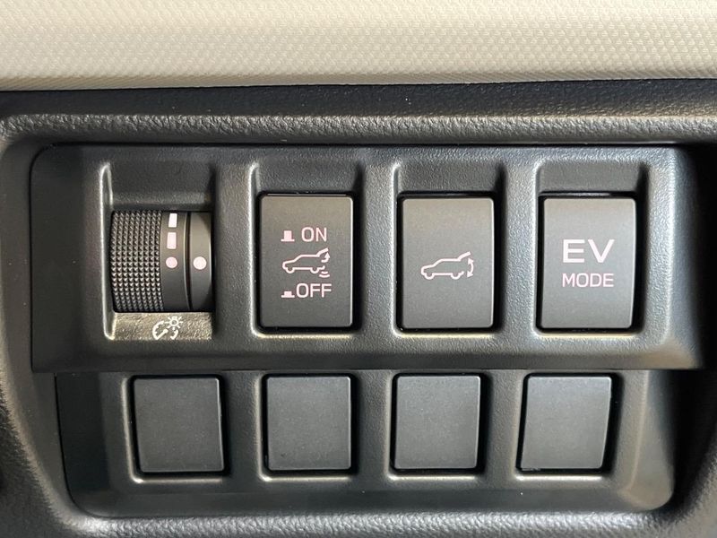 2025 Subaru Forester 5AA-SLG (UW-6a70086d00f3f)[21]