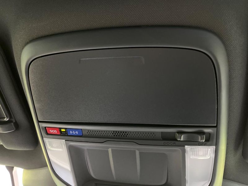 2025 Subaru Forester 5AA-SLG (UW-6a70086d00f3f)[20]