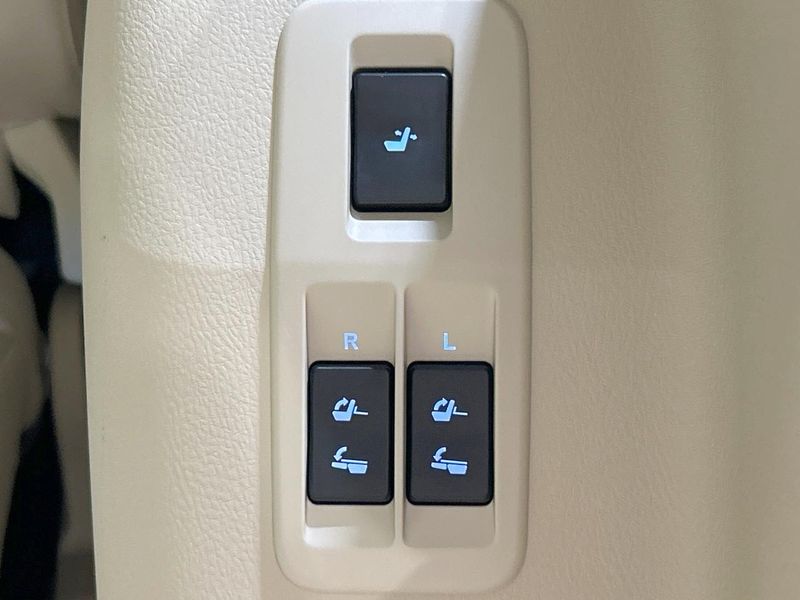 2023 Toyota Land Cruiser Prado 3BA-TRJ150W (UW-6a70087f48d56)[23]