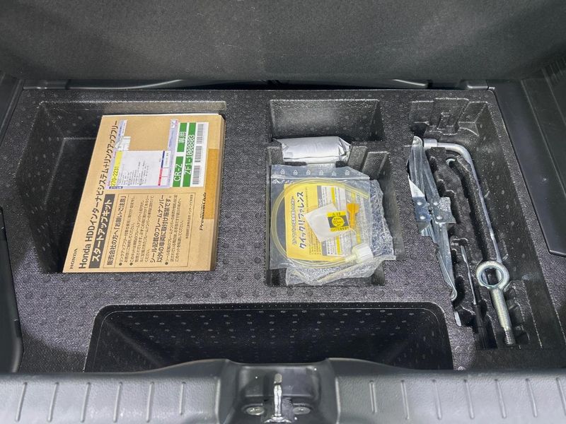 2010 Honda CR-Z DAA-ZF1 (UW-6a7008bf0d2d8)[21]