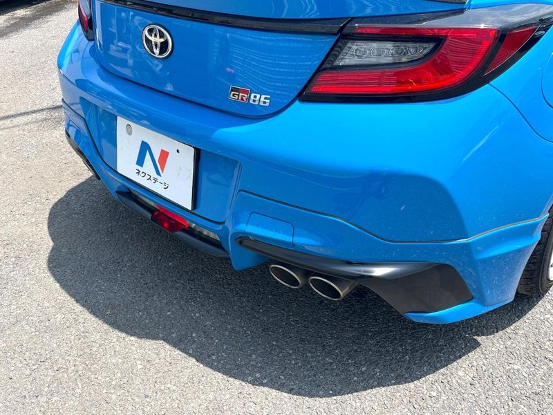 2023 Toyota GR86 3BA-ZN8 (UW-6a7008c2731aa)[16]