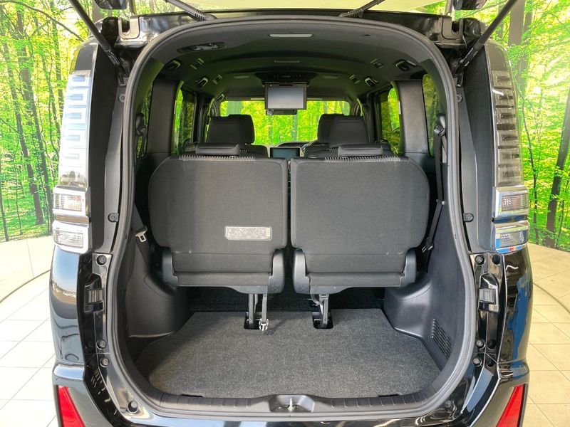2018 Toyota Voxy DBA-ZRR80W (UW-6a7008cc91044)[12]