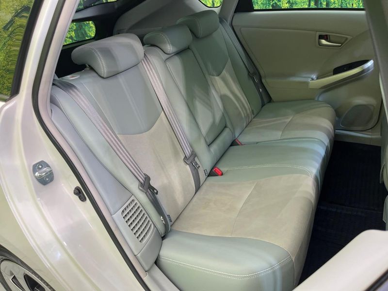 2015 Toyota Prius DAA-ZVW30 (UW-6a7008e812b6d)[25]