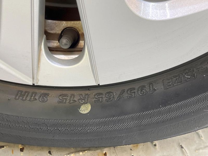 2018 Toyota Prius DAA-ZVW50 (UW-6a7008eec6c27)[10]