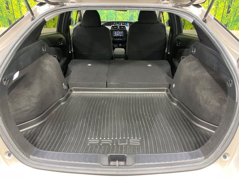 2018 Toyota Prius DAA-ZVW50 (UW-6a7008eec6c27)[28]