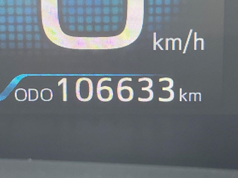 2016 Toyota Prius DAA-ZVW50 (UW-6a7008f05bf2f)[2]