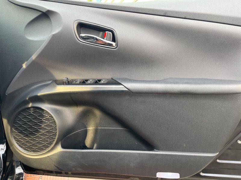 2016 Toyota Prius DAA-ZVW50 (UW-6a7008f05bf2f)[29]