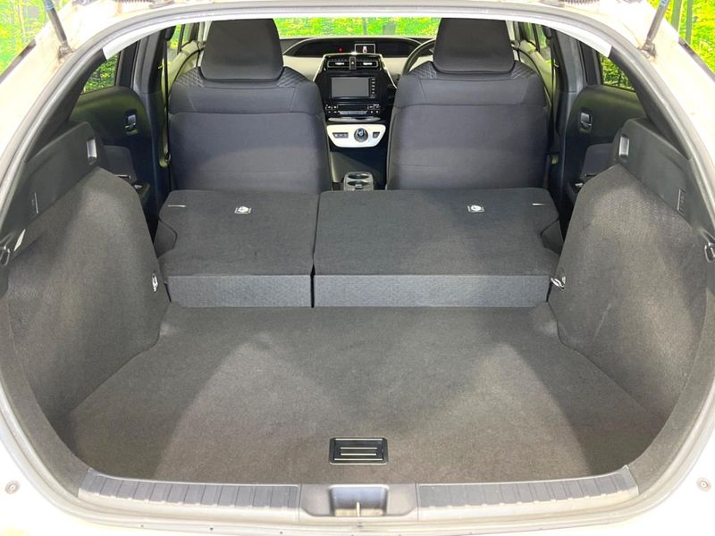 2017 Toyota Prius DAA-ZVW51 (UW-6a7008f2b3892)[29]