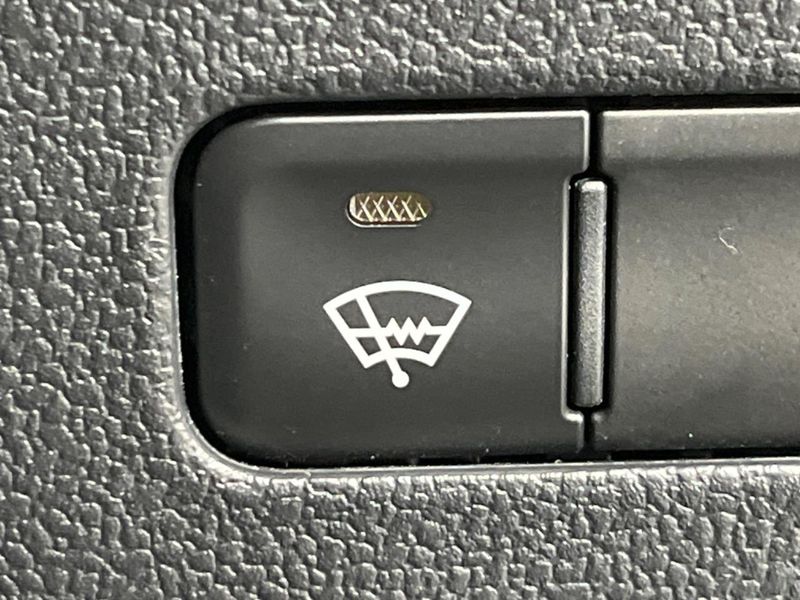 2019 Toyota Prius DAA-ZVW55 (UW-6a7008f9cb548)[29]