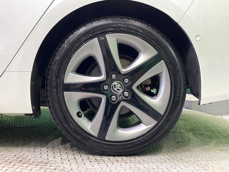 2019 Toyota Prius DAA-ZVW55 (UW-6a7008f9d7c88)[28]
