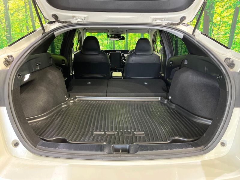 2019 Toyota Prius DAA-ZVW55 (UW-6a7008f9d7c88)[10]