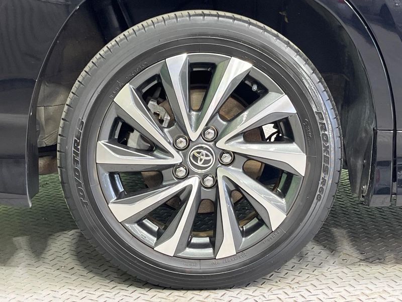 2023 Toyota Voxy 6AA-ZWR90W (UW-6a70090dc8b4c)[19]