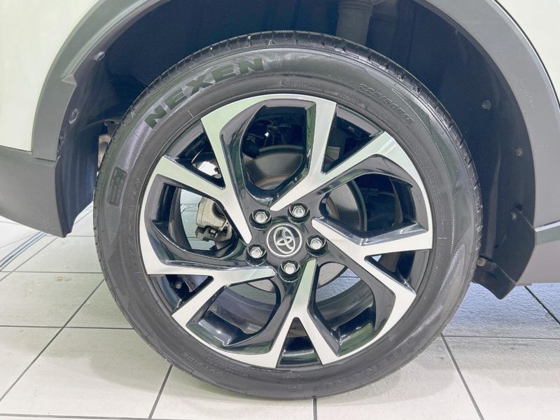 2018 Toyota C-HR DAA-ZYX10 (UW-6a70091b50d1c)[8]