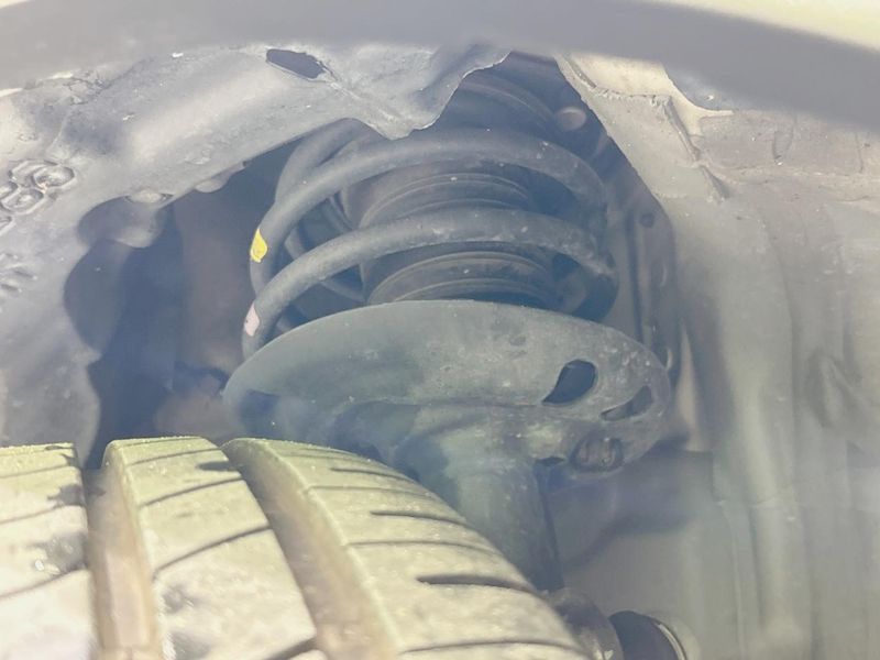 2018 Toyota C-HR DAA-ZYX10 (UW-6a70091b50d1c)[5]