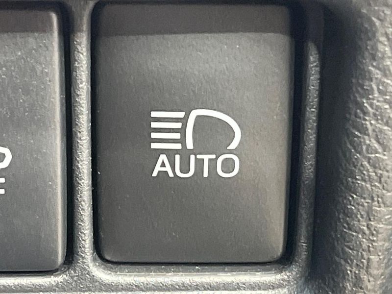 2019 Toyota C-HR DAA-ZYX10 (UW-6a70091dbe6d6)[25]