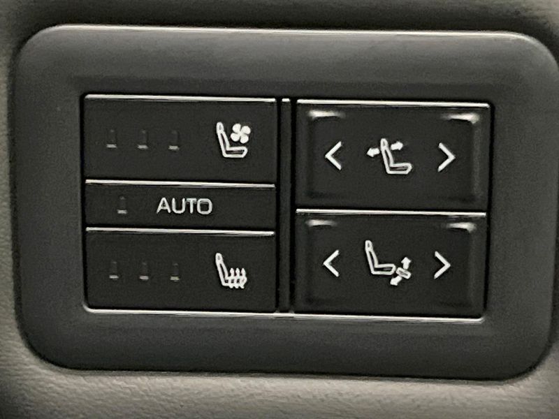 2025 Toyota Alphard Hybrid 6AA-AAHH40W (UW-6a7156887f3ef)[21]